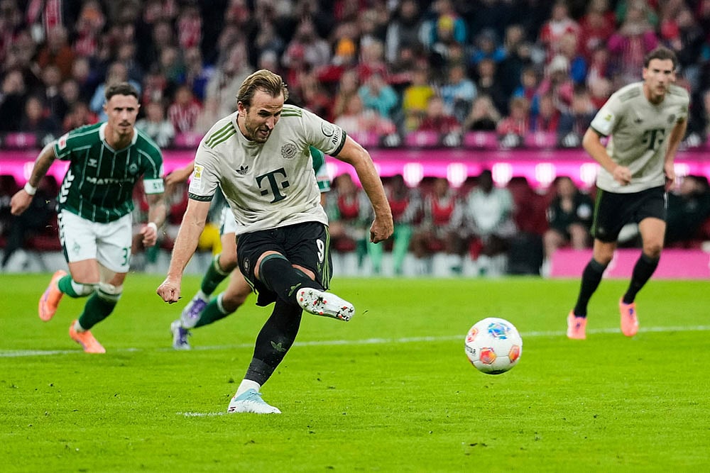 | Photo: AP/Matthias Schrader : Bundesliga: Bayern Munich vs Werder Bremen