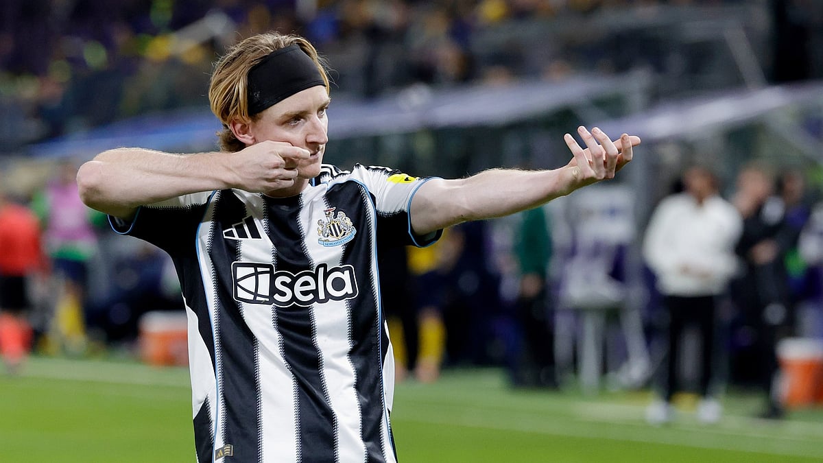 Anthony Gordon celebrates one of two penalties