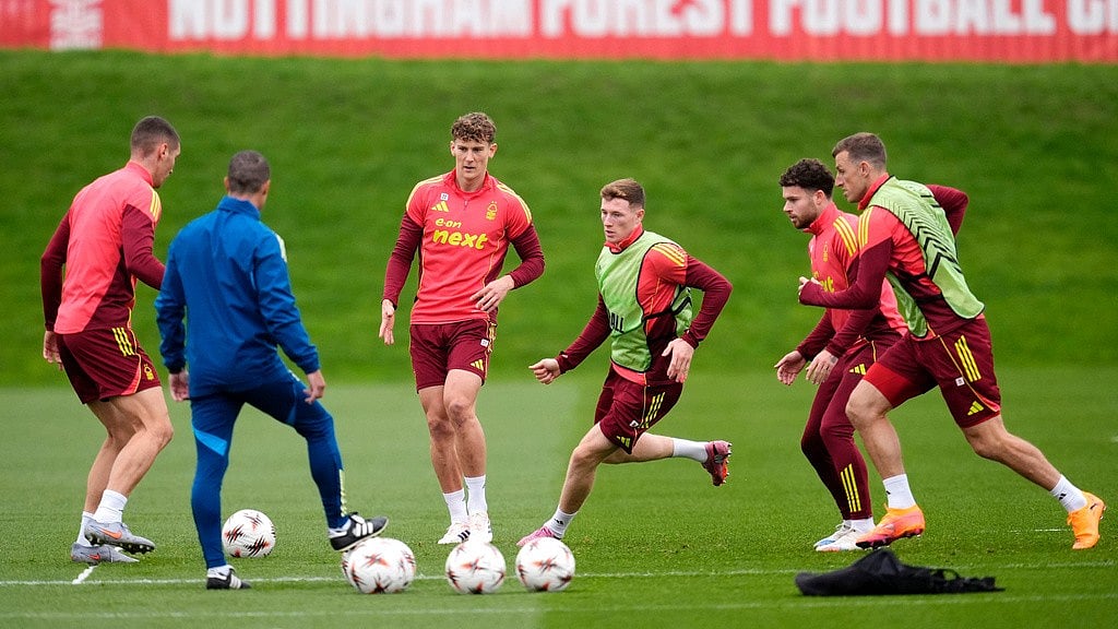 Nick Potts/PA via AP : Nottingham Forest's Ryan Yates, centre, and teammates during a training session at The Nigel Doughty Academy, Nottingham.