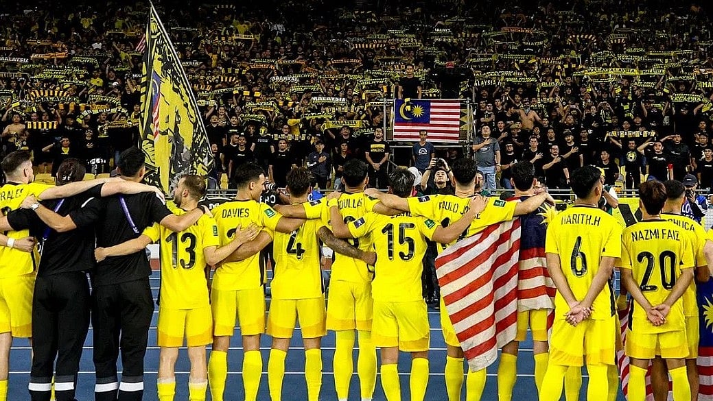 X/malaysia_nt : FIFA fined Malaysia $438,000 and suspended seven players for using falsified documents in Asian Cup qualifiers. The Football Association of Malaysia insists it was an administrative error and vows to defend its integrity.