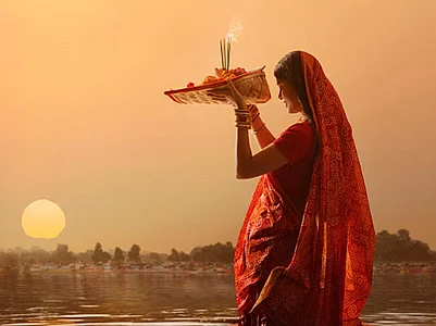 The Science Of Chhath Puja 2025: Why Rituals Are Done In Water