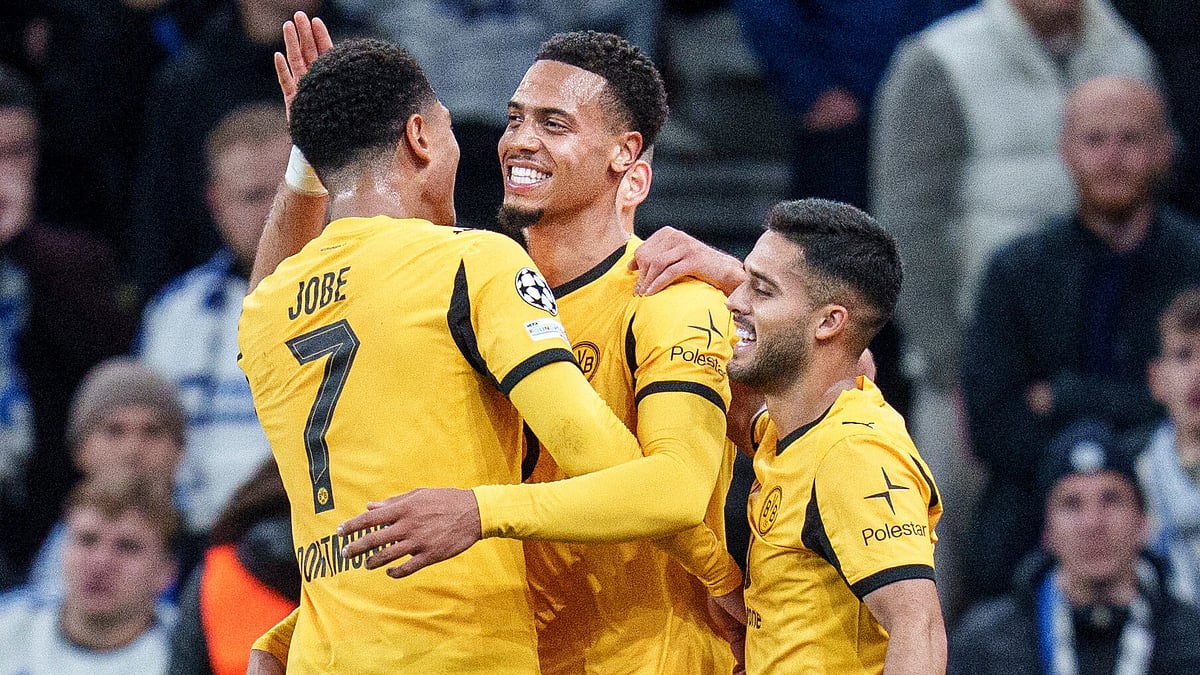 | Photo: AP/Liselotte Sabroe : Borussia Dortmund's Felix Nmecha, center, celebrates scoring during the Champions League opening phase soccer match between FC Copenhagen and Borussia Dortmund at Parken in Copenhagen on Tuesday, Oct. 21, 2025. 