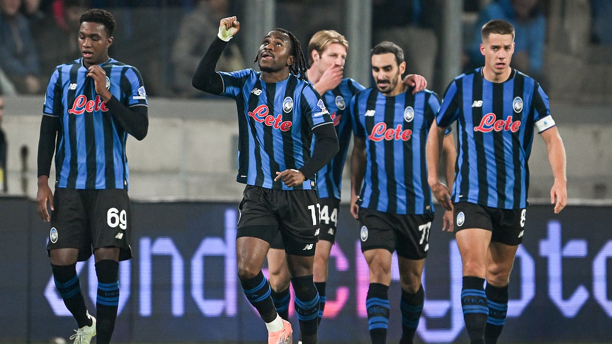 Ademola Lookman celebrates his equaliser with Atalanta team-mates