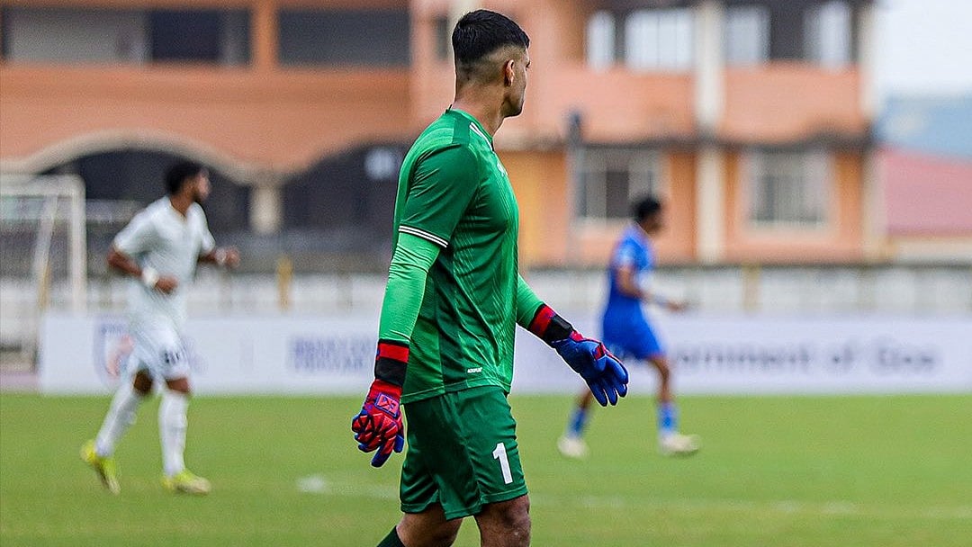 | Photo: X/ChennaiyinFC : Chennaiyin FC's Samik Mitra in action against Dempo SC during the AIFF Super Cup 2025 match at the GMC Athletic Stadium, Bambolim, on October 31, 2025.