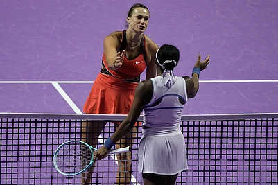 | Photo: AP/Fatima Shbair : Aryna Sabalenka of Belarus, left, greets her opponent Coco Gauff of the United States after winning the womens singles match at the WTA tennis finals in Riyadh, Saudi Arabia.