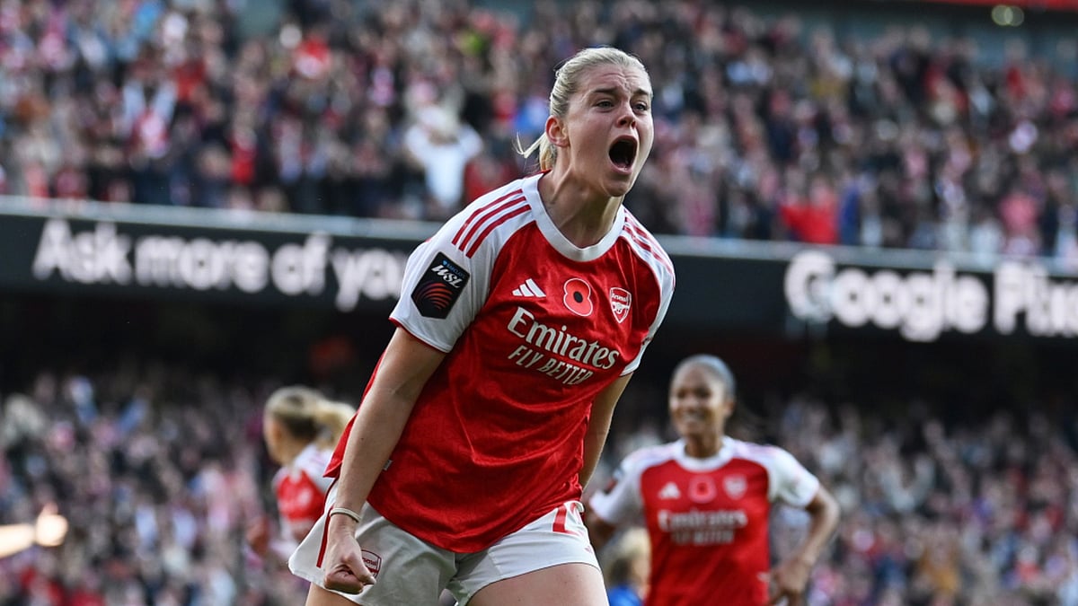 Alessia Russo celebrates her equaliser