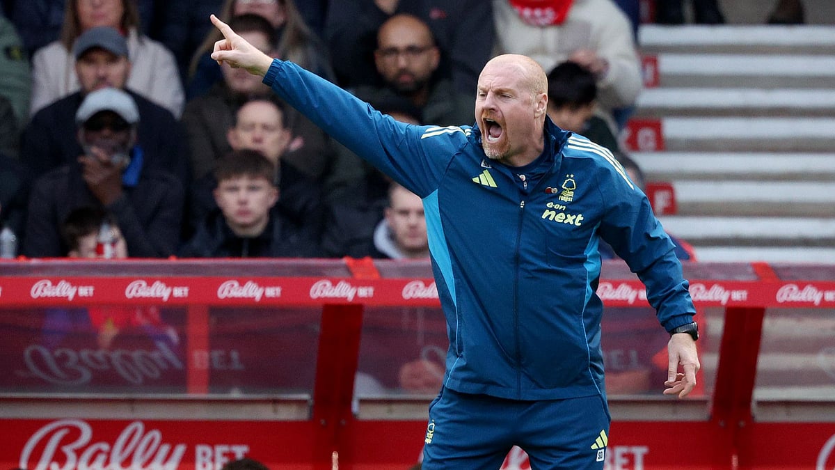 Sean Dyche on the touchlines for Nottingham Forest during the English Premier League 2025-26 match against Leeds United on November 9, 2025.