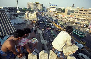 Shutterstock : Migrant Workers