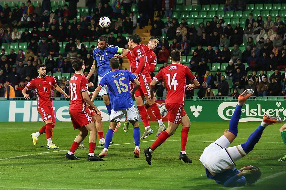 | Photo: AP/Aurel Obreja : Italy's Bryan Cristante jumps for a header during a group 1, World Cup qualifier soccer match between Moldova and Italy in Chisinau, Moldova.