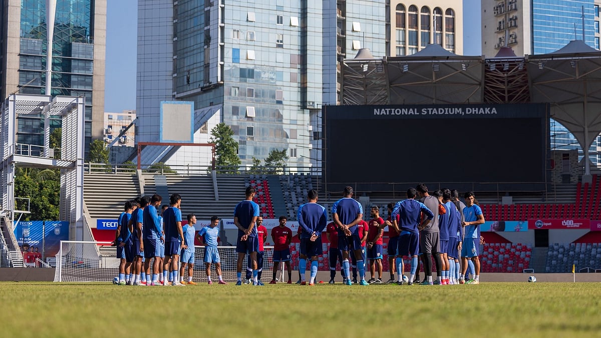 X/IndianFootball : The Blue Tigers’ final training session before tomorrow’s game in Dhaka.