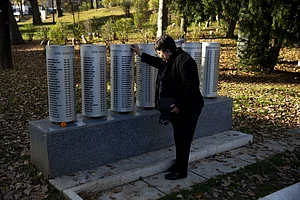 IMAGO / Anadolu Agency : Families in Sarajevo demand justice for sniper killings SARAJEVO, BOSNIA AND HERZEGOVINA - NOVEMBER 14: Fatima Popovac, whose six-year-old son Adnan was shot and killed by a sniper during the conflict during the 1992–1995 war, continues to demand answers as she seeks accountability for her child’s death in Sarajevo, Bosnia and Herzegovina on November 14, 2025. Many Bosniaks, including children, were killed when Serb snipers targeted civilian areas throughout the city.