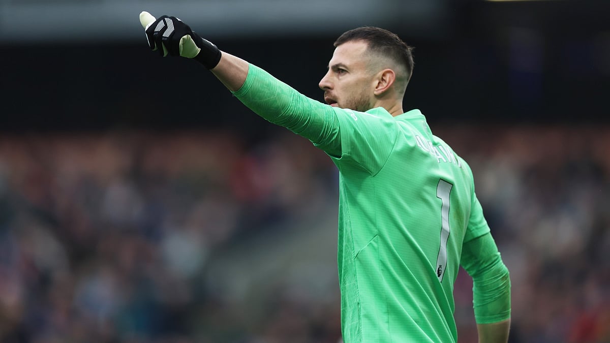 Burnley goalkeeper Martin Dubravka during the English Premier League match against Chelsea on November 22, 2025.