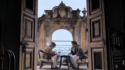 YouTube : A still from ’Gustaakh Ishq’ (2025)