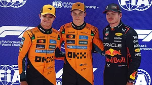 X/Formula 1 : Oscar Piastri, Lando Norris and Max Verstappen pose after Qatar GP 2025 qualifying!