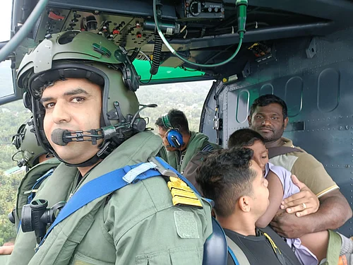 Credits - X/@MEAIndia : Several people rescued through @indiannavy helicopter sorties in the cyclone affected areas in Sri Lanka today.
