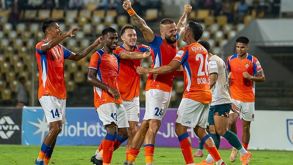 X/IndianFootball : FC Goa edged Mumbai City in semi-final to set up AIFF Super Cup title defence.
