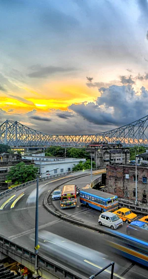 IMAGO / SOPA Images; Representative image : Kolkata skyline