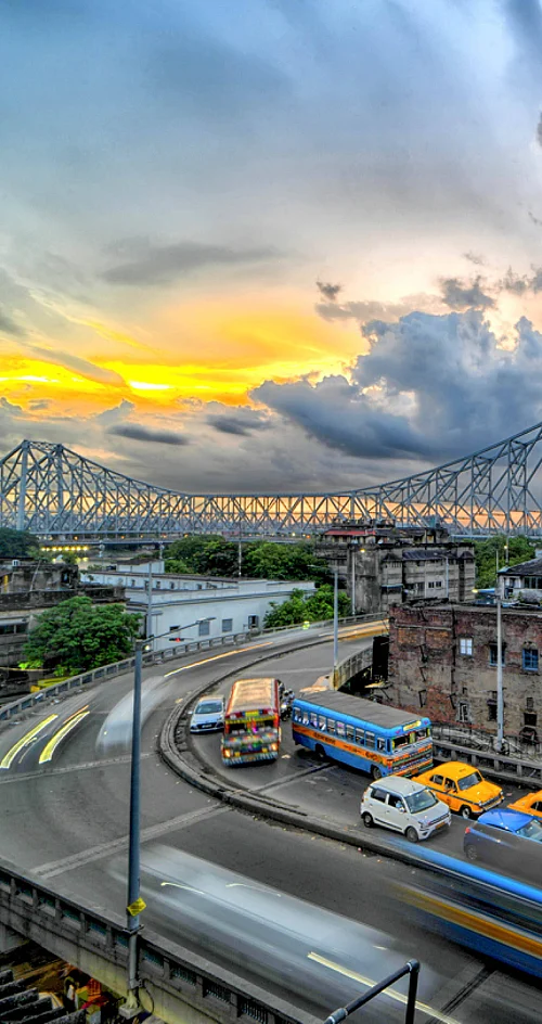 IMAGO / SOPA Images; Representative image : Kolkata skyline