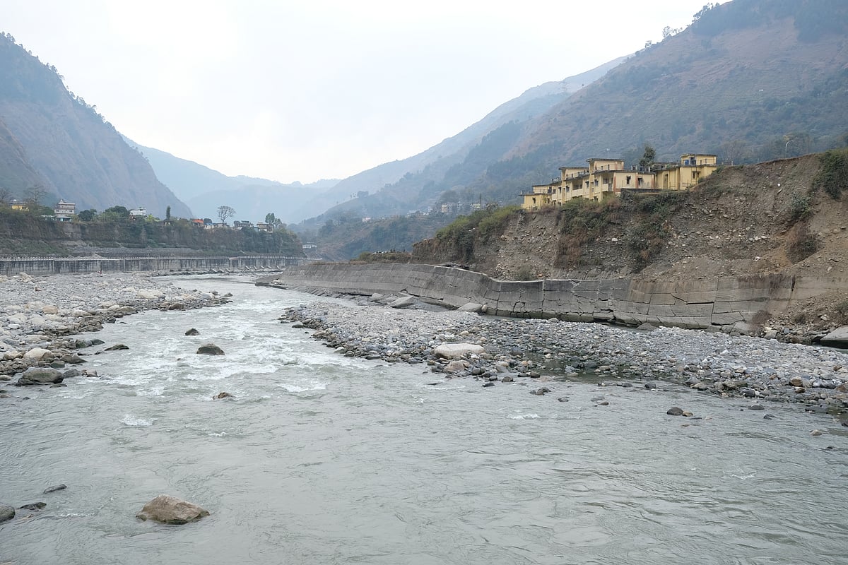 Animikh chakrabarty : Border across Kali river
India nepal border