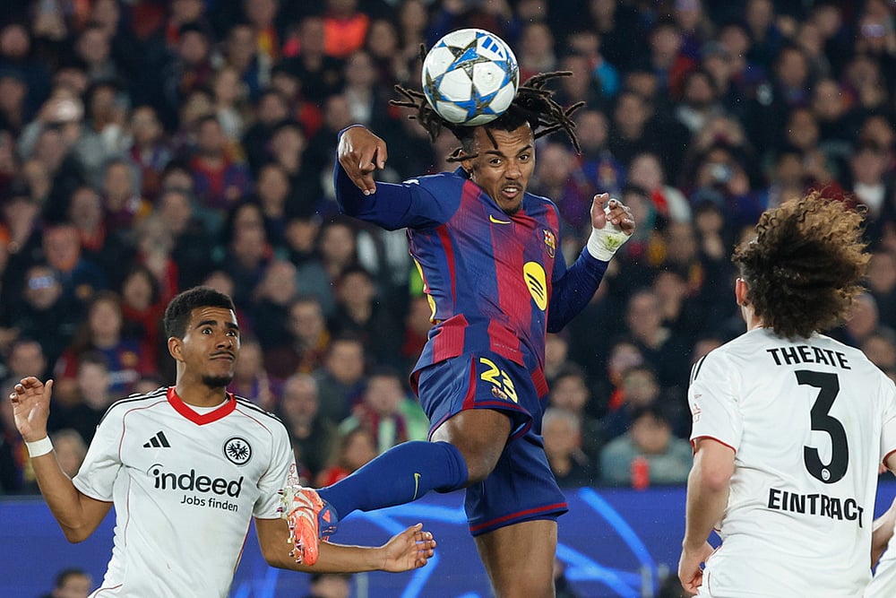 | Photo: AP/Joan Monfort : Barcelonas Jules Kounde scores his sides second goal during the Champions League opening phase soccer match between Barcelona and Eintracht Frankfurt in Barcelona, Spain.