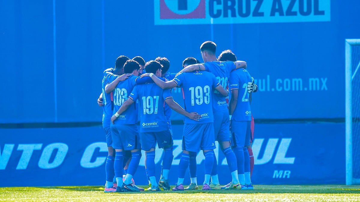X/Cruz Azul Fuerzas Básicas : Cruz Azul of Mexico will face CR Flamengo in a virtual quarter-final of the FIFA Intercontinental Cup 2025 at Ahmad bin Ali Stadium, Al Rayyan, Qatar, on Wednesday, December 10. 