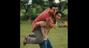 IMDB : Still from Neeraj Ghaywans Homebound