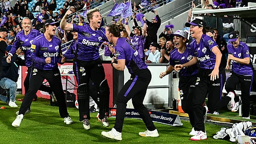 X/WBBL : Hobart Hurricanes celebrate their win over Perth Scorchers in the Womens Big Bash League 2025 final.