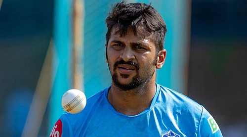 X : Mumbai skipper Shardul Thakur.
