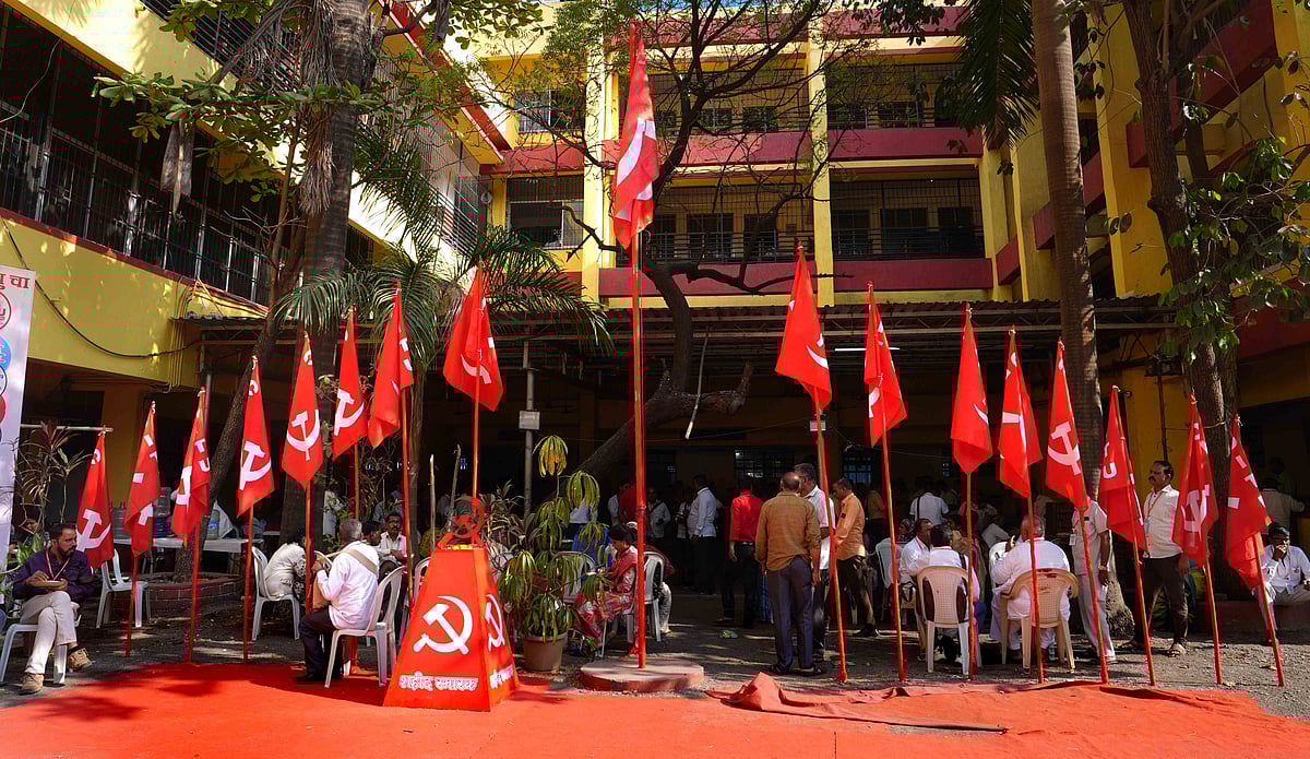 Dinesh Parab|Outlook : Thousands of workers and trade union leaders gathered at Adarsh Vidyalaya in Mumbai from December 5 to 7 for the CITU Maharashtra state conference, where participants resolved to oppose the newly enforced labour codes.