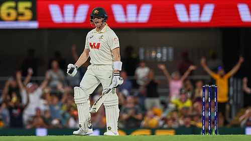 | Photo: AP/Tertius Pickard : Australias captain Steve Smith reacts after winning the second Ashes Test match against England in Brisbane on December 7, 2025.