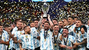 Lionel Messi lifting the Finalissima title in 2022