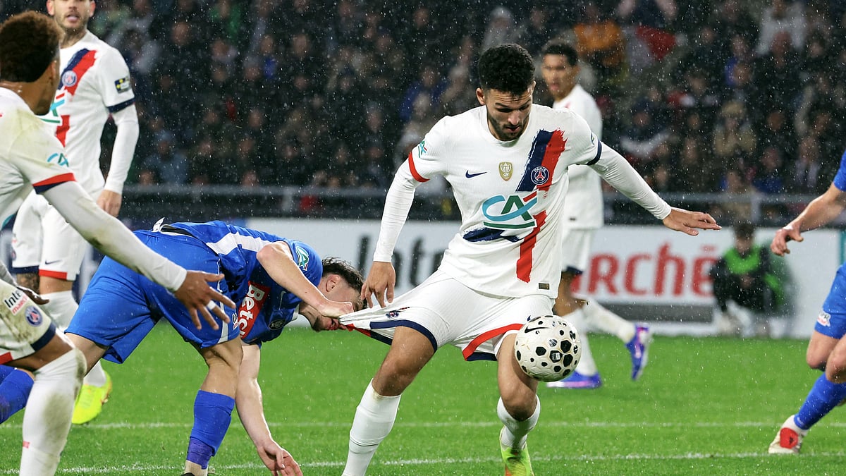Paris Saint-Germain's Goncalo Ramos in action during the Coupe de France match against Vendee Fontenay on December 20, 2025.
