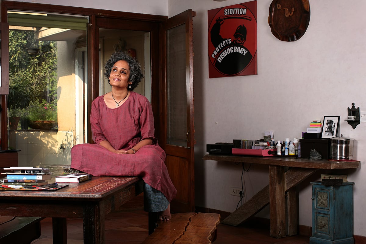 Narendra Bisht : Arundhati Roy