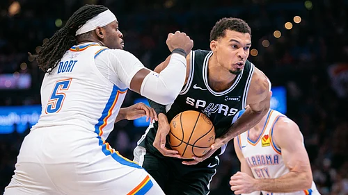 The San Antonio Spurs extended their winning streak to eight games with a 117-102 victory over the Oklahoma City Thunder on Christmas - their third win in less than two weeks against the defending NBA champions.