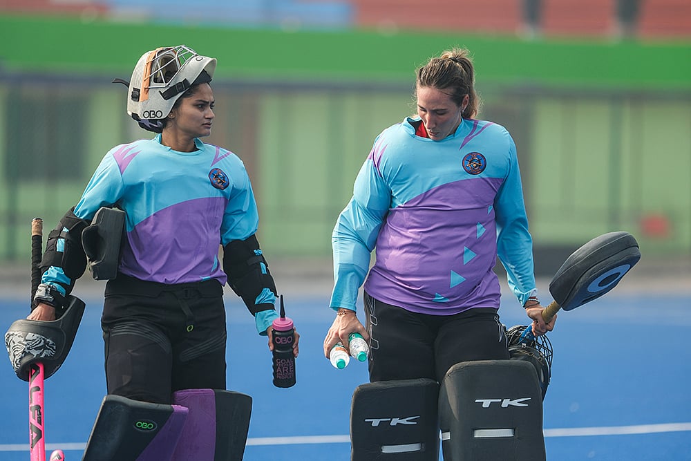 Photo Credit: Special Arrangement : Between the goal posts: Bansari Solanki and Cristina Cosentino train hard ahead of the opening game vs Ranchi Royals
