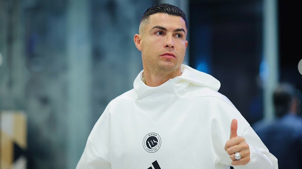 X/AlNassr FC : Cristiano Ronaldo and his team Al-Nassr leave from Riyadh for the Saudi Pro League 2025-26 game against Al-Ahli.