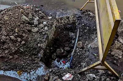 | Photo: PTI : Exposed water pipeline at the site of contamination in Bhagirathpura where several people fell ill after consuming contaminated tap water, in Indore.