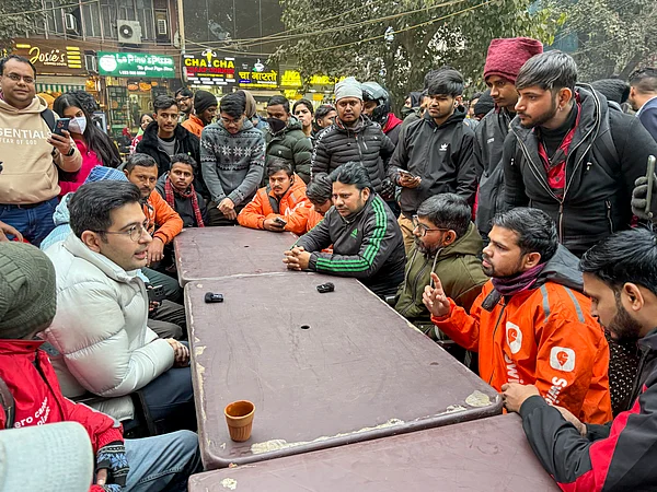 PTI : Raghav Chadha meets protesting gig workers in Delhi