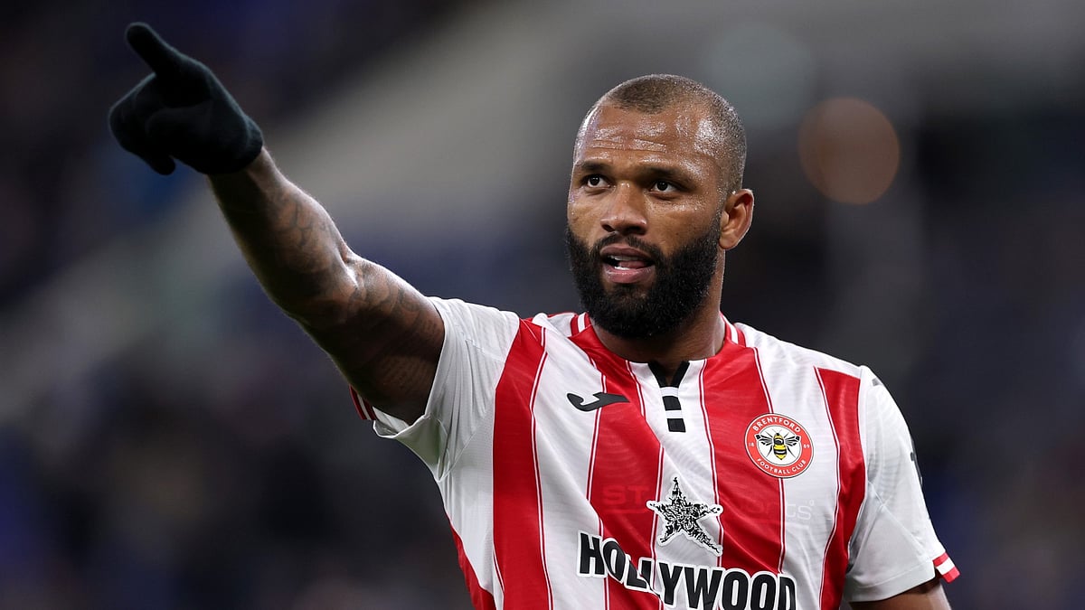 Igor Thiago celebrates scoring his hat-trick as Brentford defeat Everton 4-2 at the Hill Dickinson Stadium.