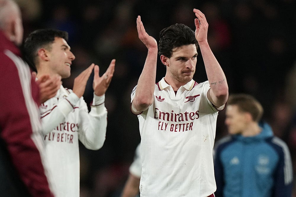 | Photo: AP/Alastair Grant : Arsenals Declan Rice greets fans after the English Premier League soccer match between Bournemouth and Arsenal in Bournemouth, England.