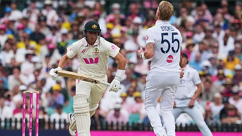 | Photo: AP/Mark Baker : Australias Marnus Labuschagne takes a run during play on day two of the fifth and final Ashes cricket test between England and Australia in Sydney, Monday, Jan. 5, 2026.
