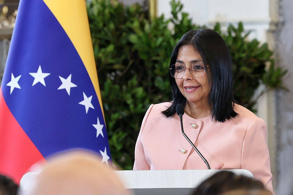 IMAGO / Xinhua : Venezuelan Vice President Delcy Rodriguez speaks at a meeting of the National Council for Sovereignty and Peace in Caracas, Venezuela, on Sept. 29, 2025. 
