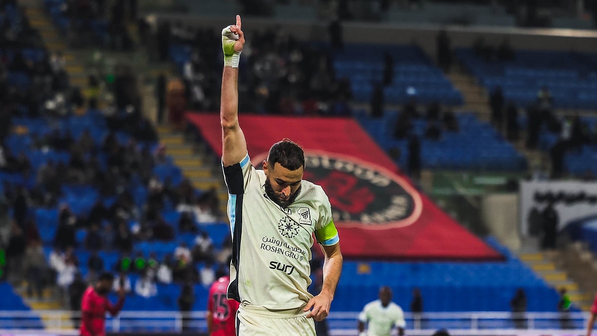 X/@ittihad_en : Al Kholood Vs Al-Ittihad Highlights, Saudi Pro League 2025–26: Karim Benzema celebrating his Hat-Trick.