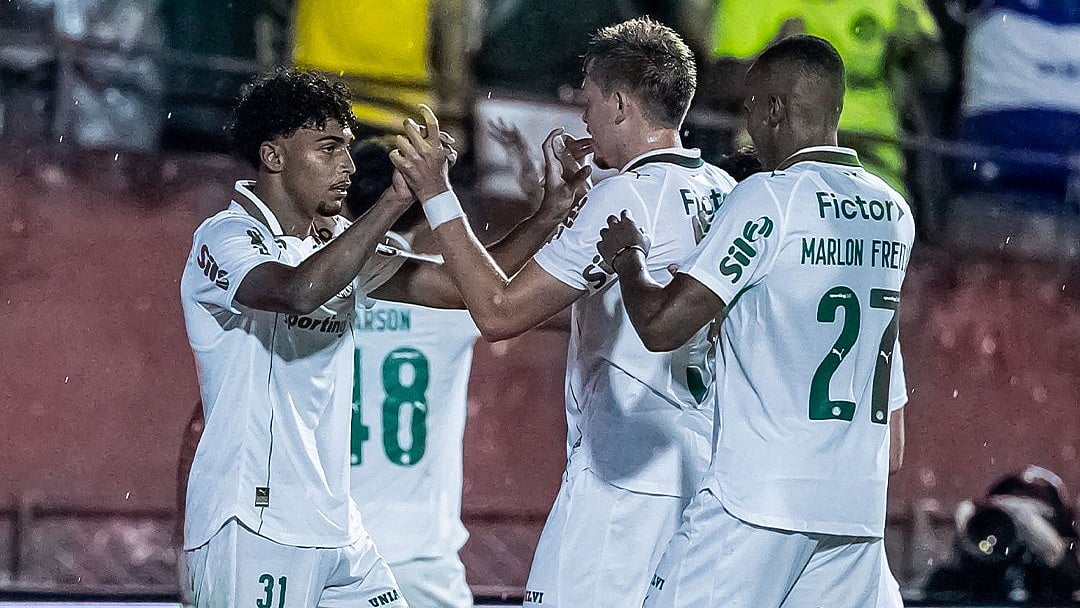 | Photo: X/Paulistao : Palmeiras in action in the Campeonato Paulista match against Portuguesa on January 11, 2026.