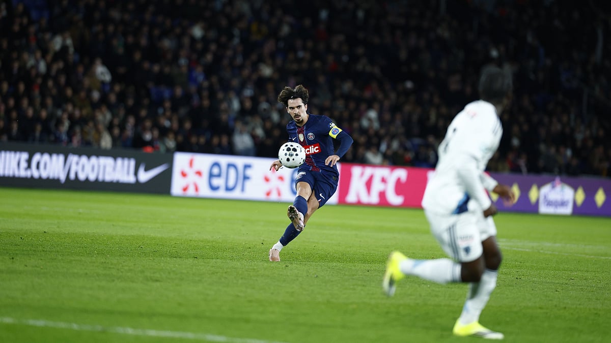 | Photo: X/PSG_English : Paris Saint-Germain's Vitinha during the Coupe de France match against Paris FC on January 13, 2026.