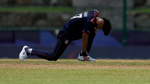 | Photo: AP/Ricardo Mazalan : USA cricketer Muhammad Ali-Khan