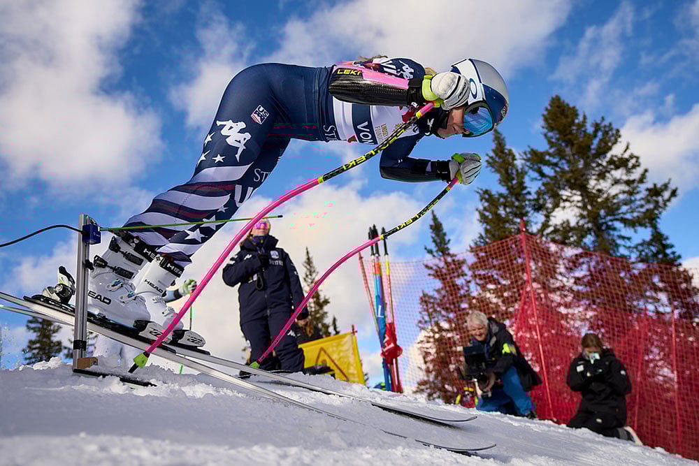 | Photo: AP/Jacquelyn Martin : Skier Lindsey Vonn starts on a practice run with members of the U.S. Womens Ski Team during practice at Copper Mountain, Colo.