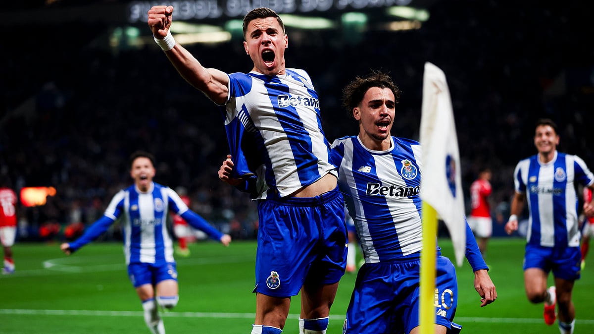 | Photo: X/FCPorto : FC Porto's Jan Bednarek celebrates scoring during the Taca de Portugal quarter-final match against Benfica on January 14, 2026.
