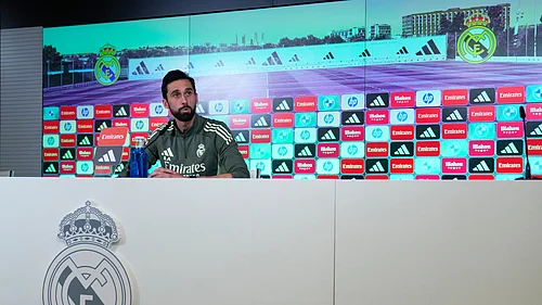 (AP Photo/Manu Fernandez) : Real Madrid new coach Alvaro Arbeloa attends a press conference at the clubs Valdebebas training ground in Madrid, Tuesday, Jan. 13, 2026.