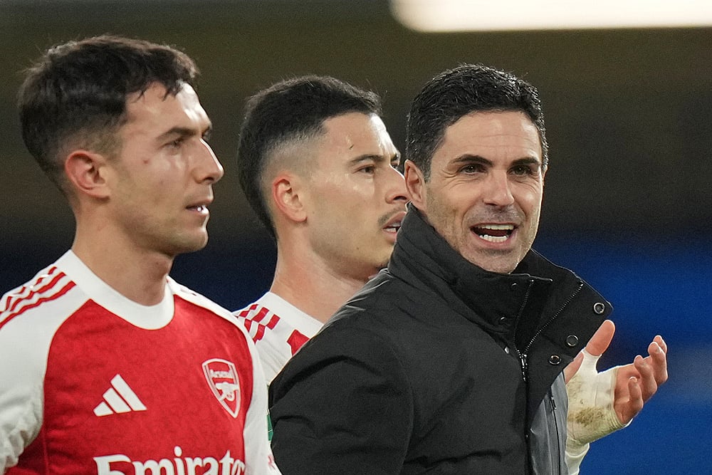 | Photo: AP/Alastair Grant : Arsenals manager Mikel Arteta reacts after the English League Cup semifinal first leg soccer match between Chelsea and Arsenal in London. 